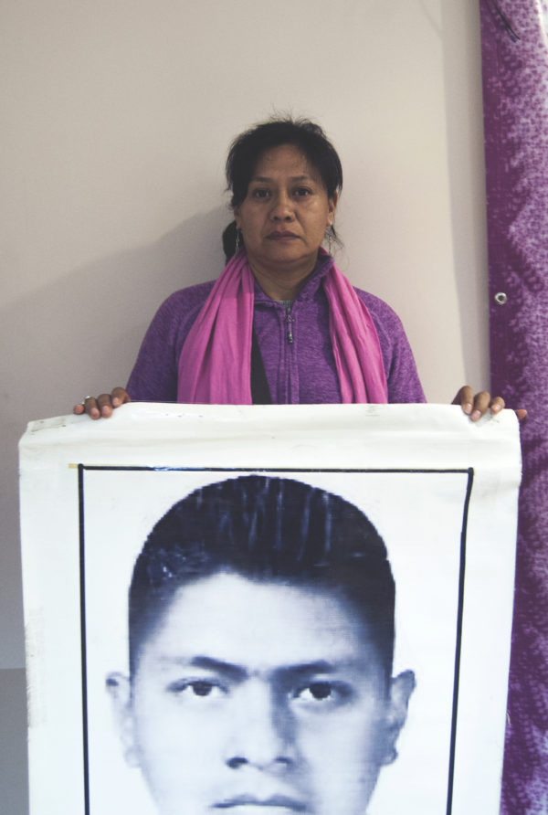 AyotzinapaParaNaNMayo2015_NadRivero_Color_0002